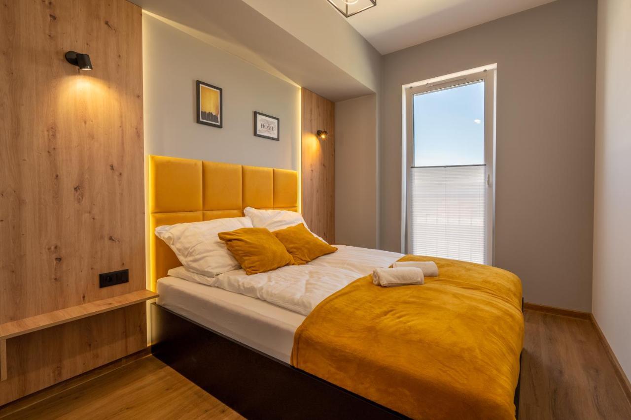 Apartament No82 Yellow Holiday Home Zator Buitenkant foto