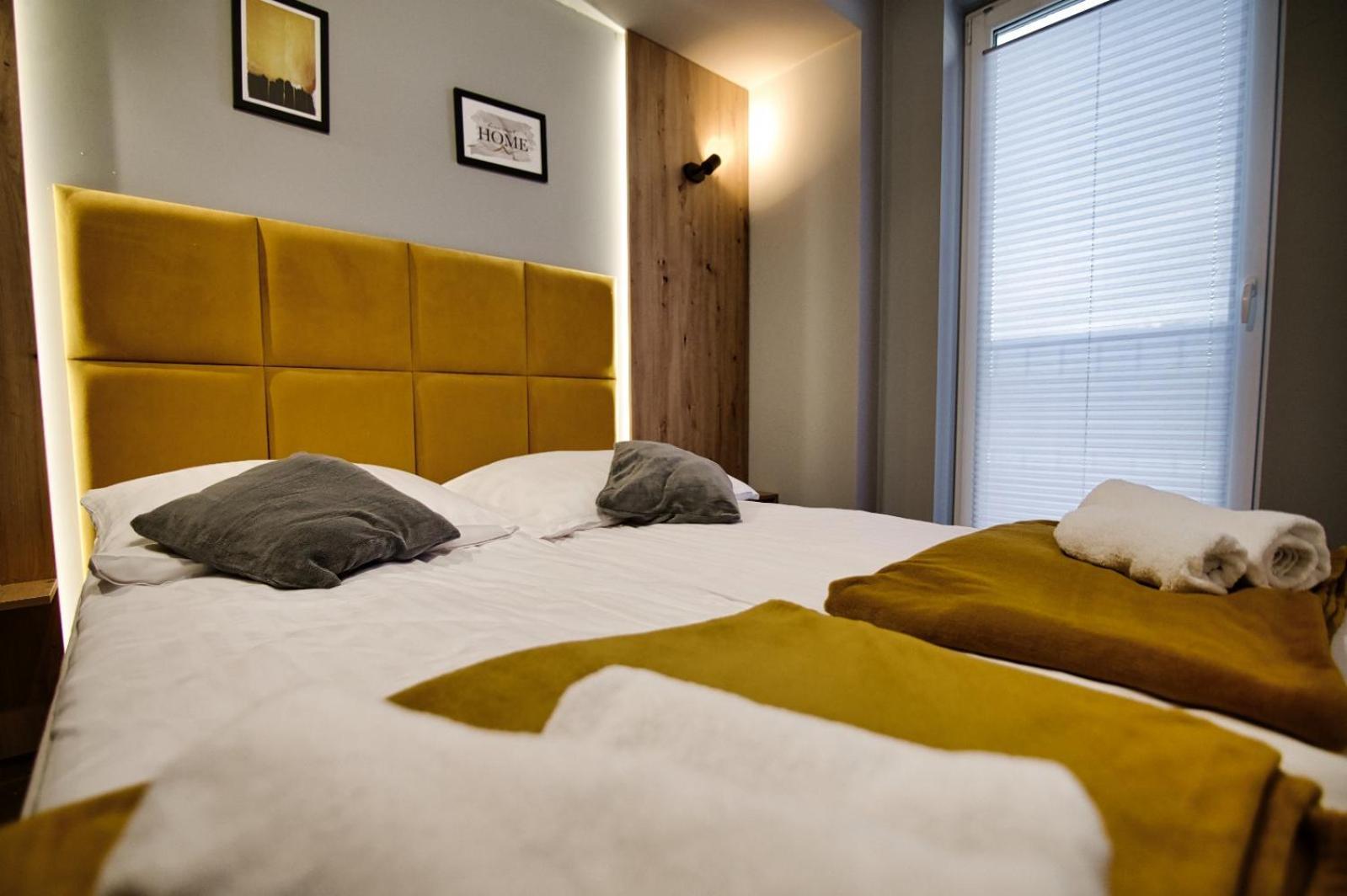 Apartament No82 Yellow Holiday Home Zator Buitenkant foto