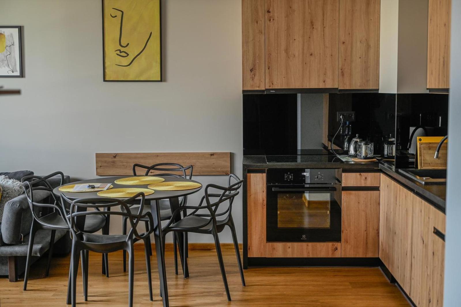 Apartament No82 Yellow Holiday Home Zator Buitenkant foto