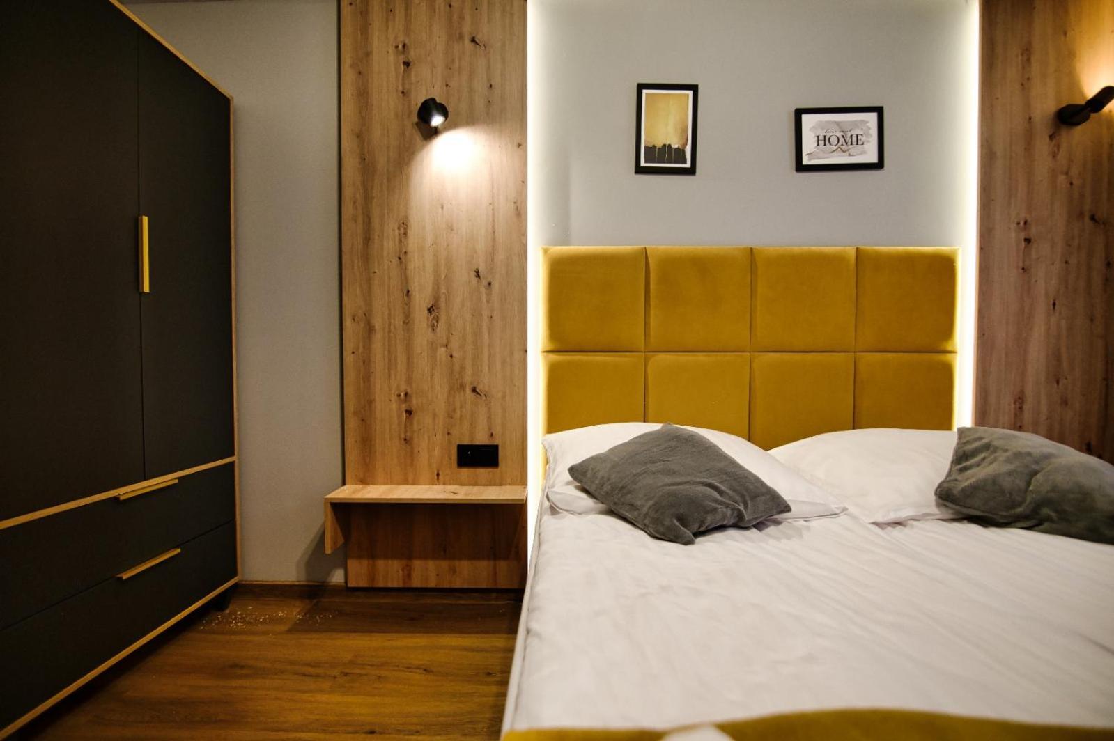 Apartament No82 Yellow Holiday Home Zator Buitenkant foto